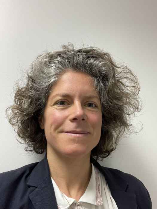 Dr PAULINE THUMEREL