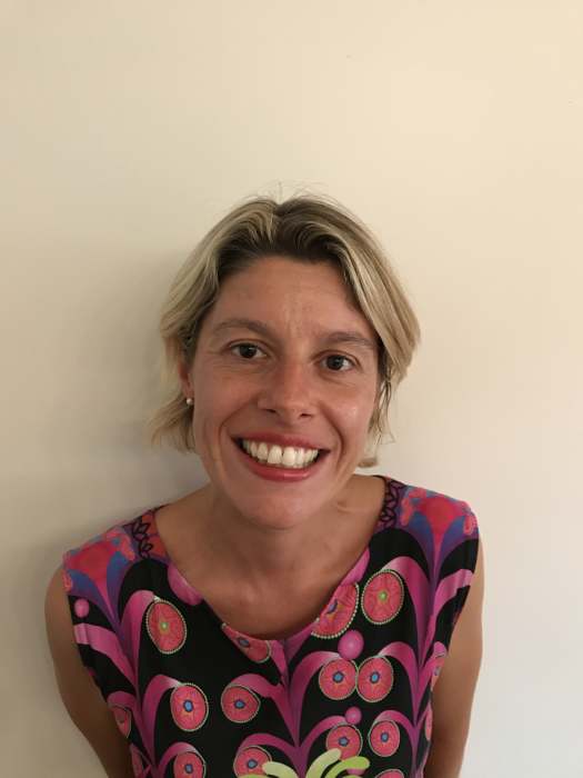 Dr Anne Petit