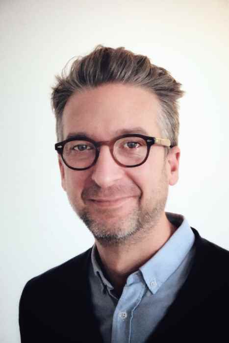 Dr Thomas Landreau