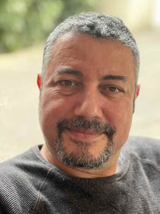 Dr Riadh Karmous