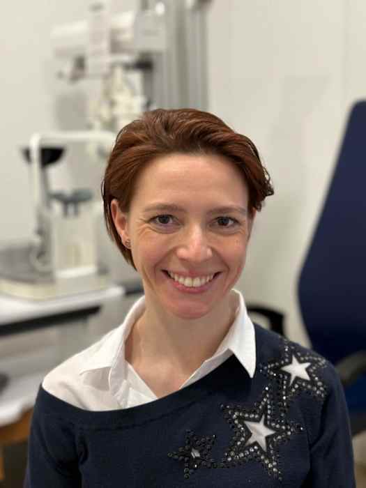 Dr Julie BLOT