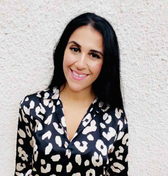 Dr Nabila Meniri, Diététicien à Bondy