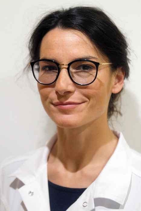 Dr Claire Poreaux