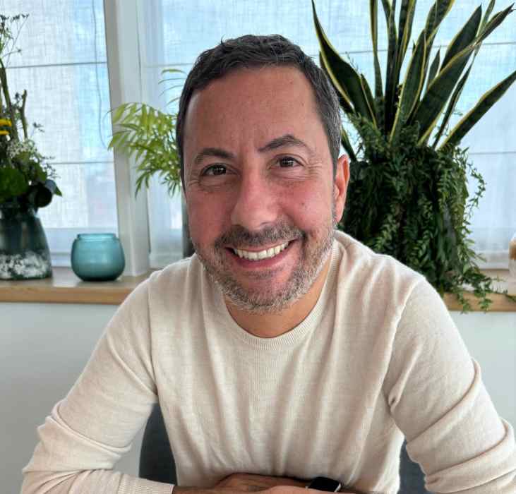 Dr Mikael LABOS