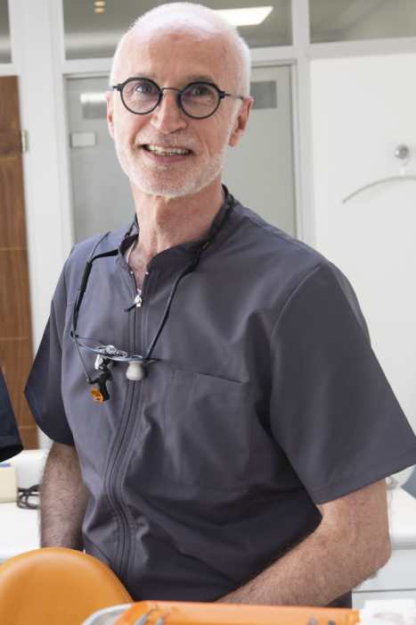 Dr FRANCOIS FALGAS