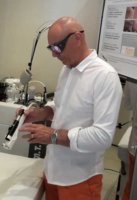 Dr Claude Flament