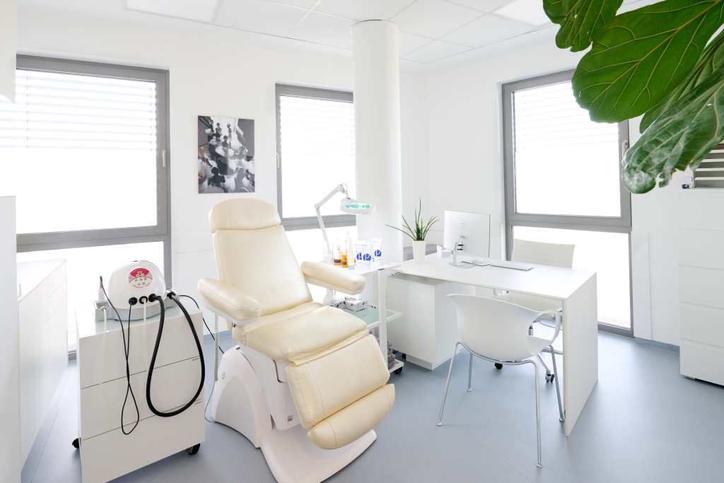 Hautarztpraxis Schwabach Dr. Englert Und Kolleginnen Hautarztpraxis Schwabach Dr. Englert und KollegInnen, Praxis in