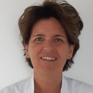 Dr Carin Manshanden