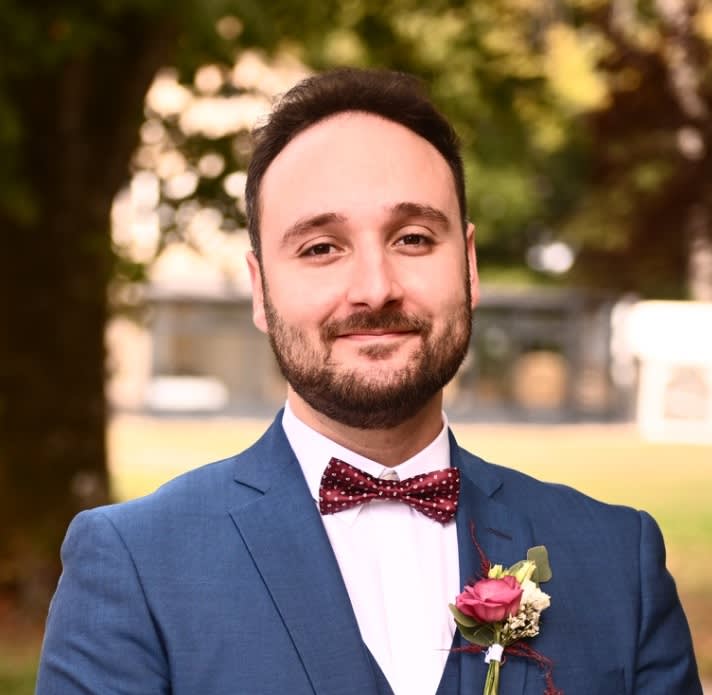 Dr Mickael Laribia