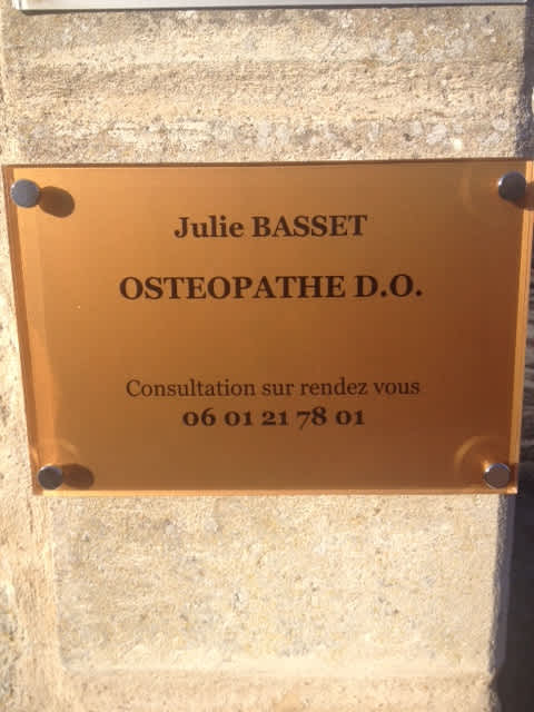 JULIE BASSET