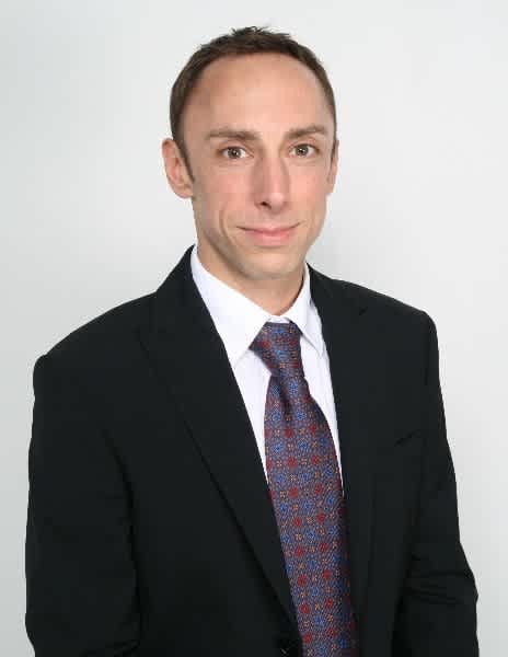 Dr Julien Leroux, Chirurgien infantile à Rouen
