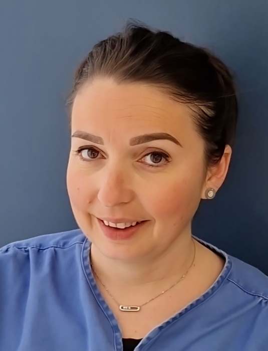 Dr Elodie  LEROY