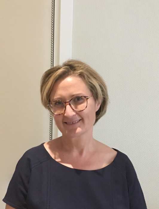 Dr Muriel VANEY