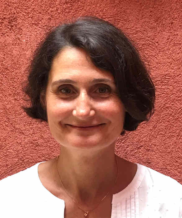 Dr BEATRICE CASTELLO