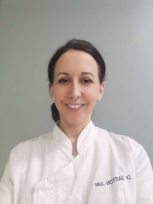 Dr Julie GASTON