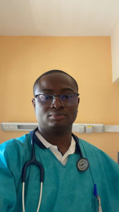 Dr Moussa Coulibaly, Néphrologue à Le Tampon