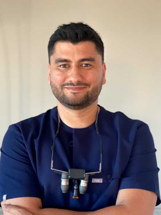 Dr Kevin Bouchiha, Chirurgien dentiste à Grabels
