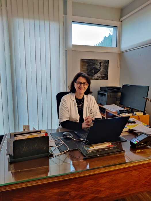 Dr SAMIA BENKOLAI