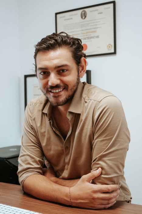 Dr Enzo Brignano, Ostéopathe à Toulon