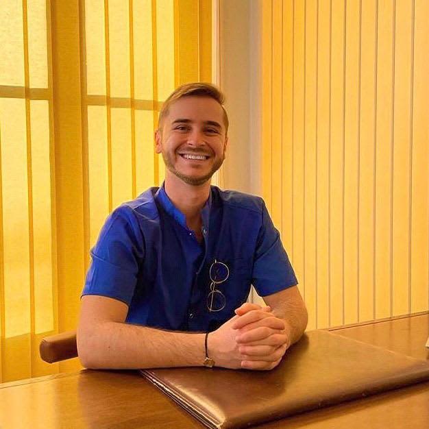 Dr LOUIS SCOTTA