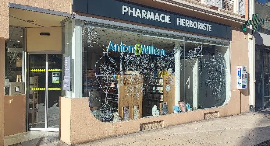 Pharmacie Centrale Anton & Willem -, Médecin généraliste à Thonon-Les-Bains