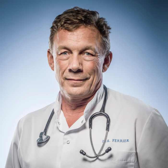 Dr RENAUD FERRIER