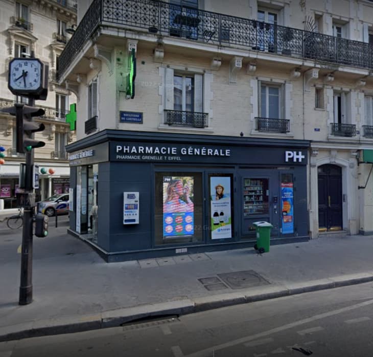 pharmacie tour eiffel paris 7