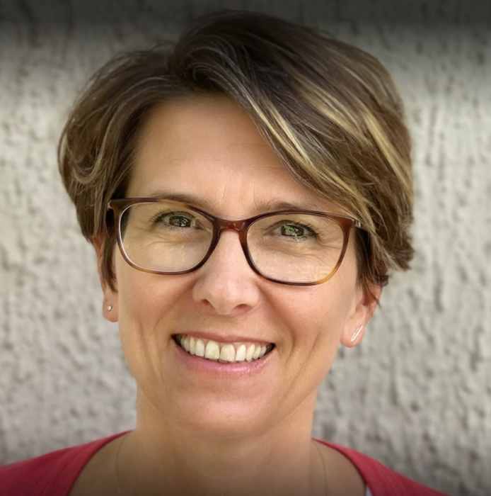Dr ALINE LANGLAIS