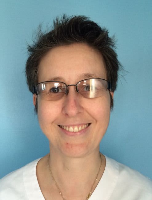 Dr Marie Castaing-Débat