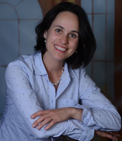 Dr Adrienne Gault-Milassin
