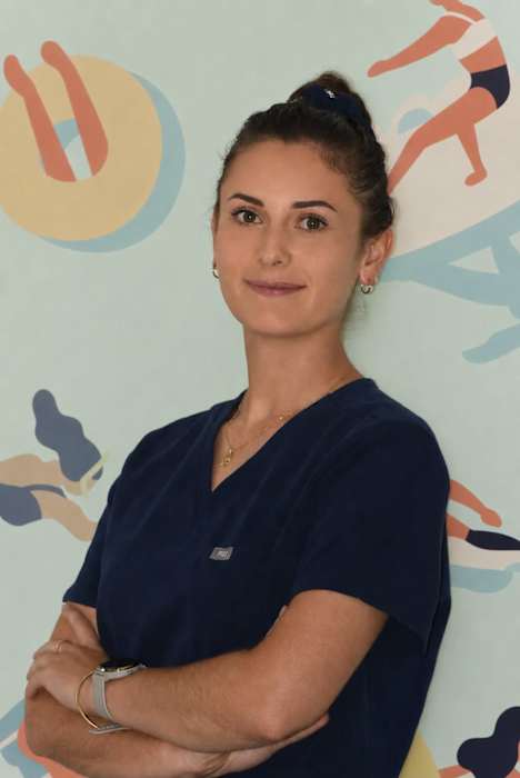 Dr Clémence Recasens, Chirurgien dentiste à Tarbes