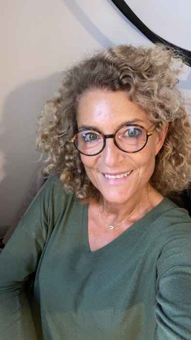 DELPHINE WALLER PERROTTE