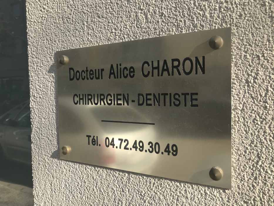 Dr ALICE CHARON