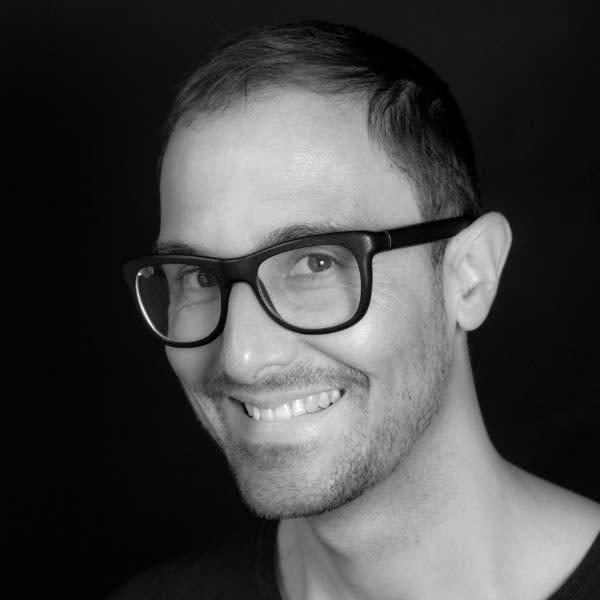 Dr Bertrand Sthorez