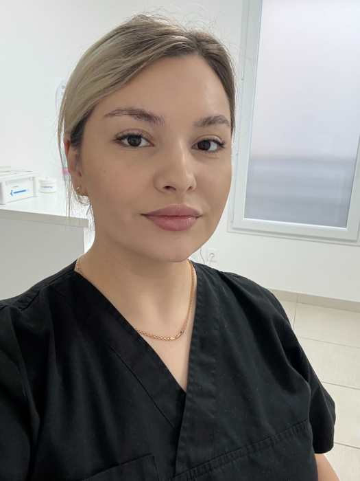 Dr Monica Poiana
