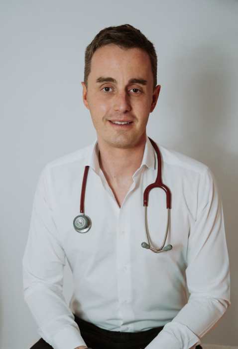 Dr Thomas Levasseur