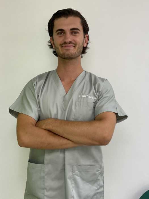 Dr Matthias Cuny, Chirurgien dentiste à Carqueiranne
