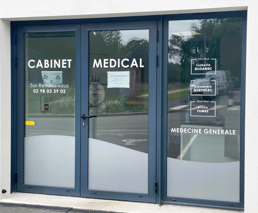 Dr Alexandra Queffelec