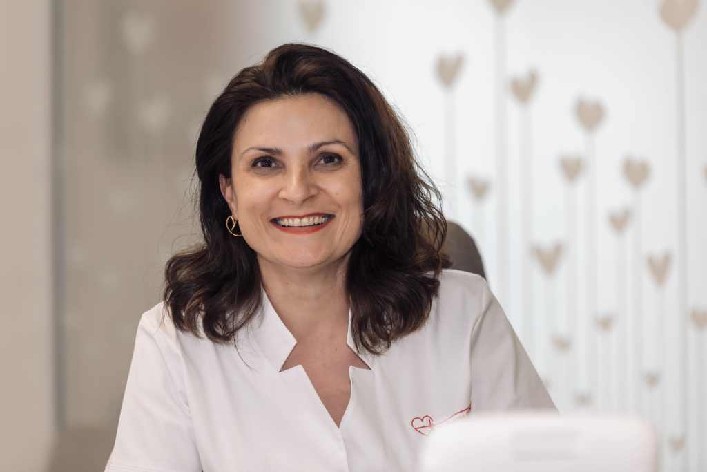 Dr Ramona Olteanu
