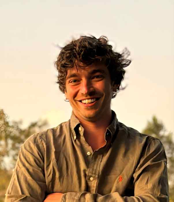 Dr Theo Bardin