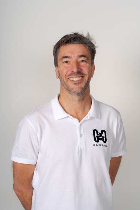 Dr Raphael De Gea, Chirurgien dentiste à Orgères
