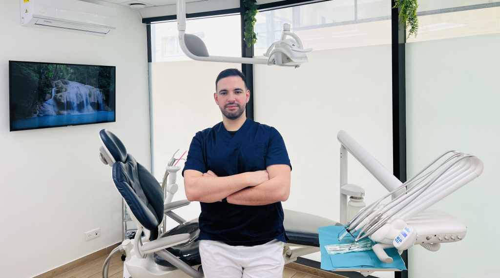 Dr WARREN HADDAD