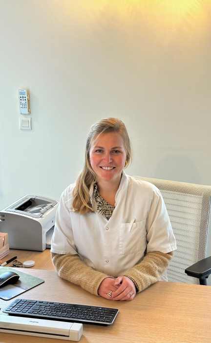 Dr Nathalie Schmitz