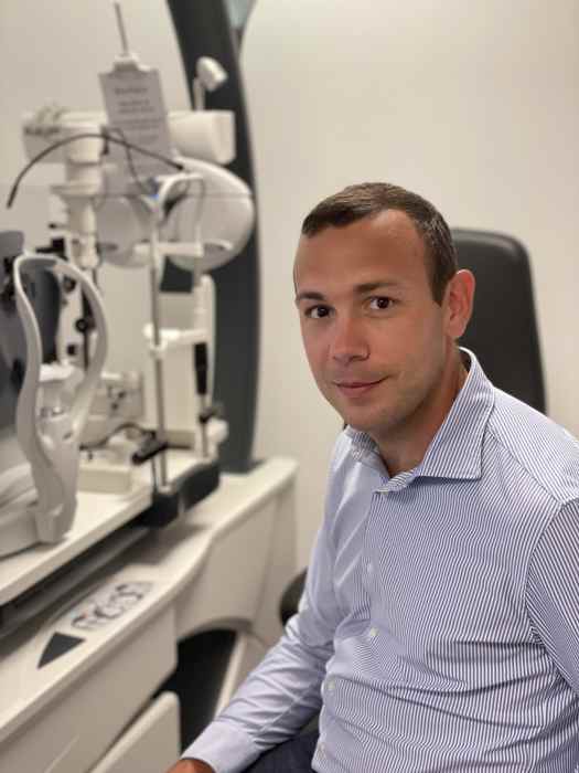 Dr Francesco Esposito Valat