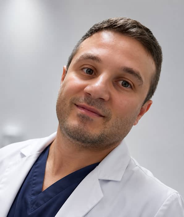 Dr Mahmoud Bendali, Chirurgien dentiste à Épieds-En-Beauce