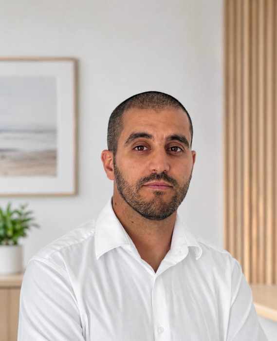 Dr Mohamed Karim Tazouta, Ophtalmologue à Deauville