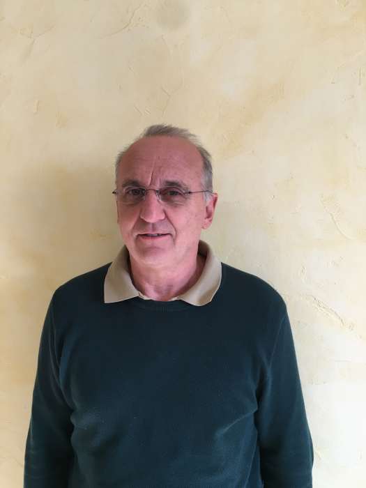 Dr Eric BOSSAN