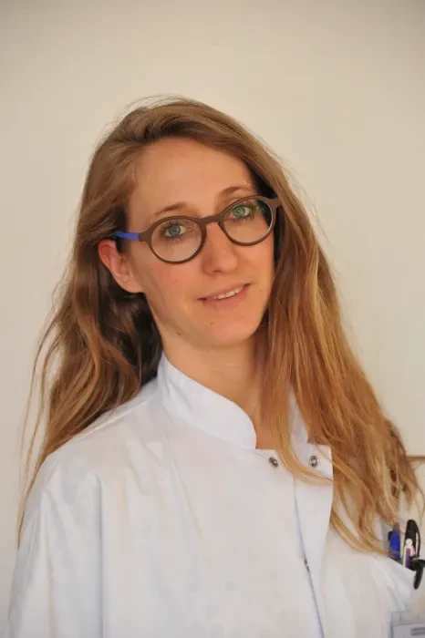 Dr Anastasia Calabrese