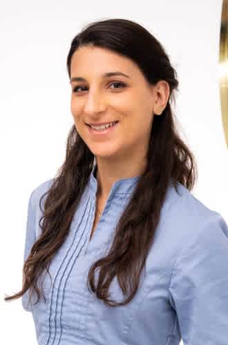 Dr LAETITIA ARMBRUSTER