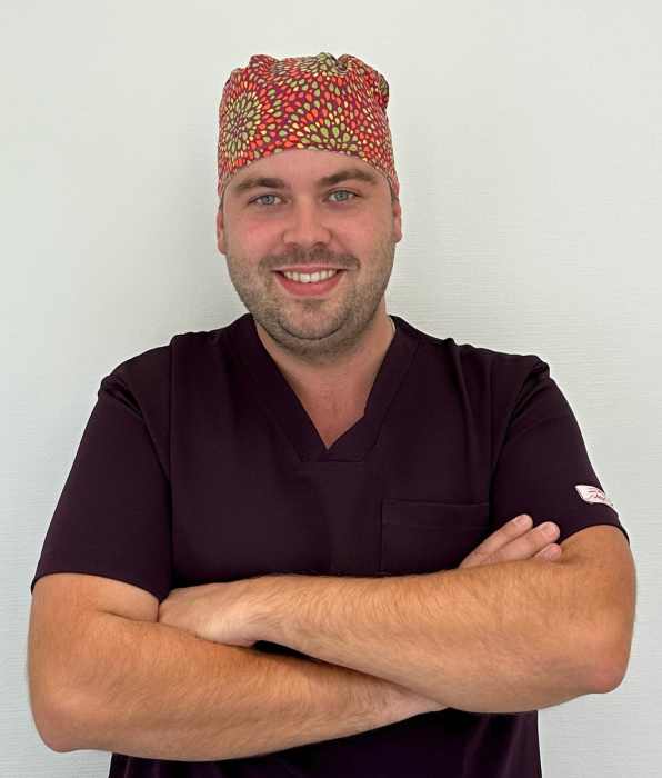 Dr Adrien Legrand, Chirurgien dentiste à Amiens